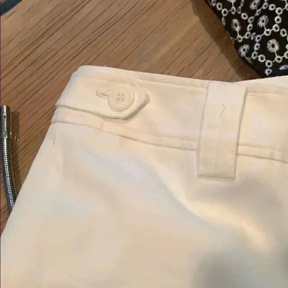 Ann Taylor Loft Cropped pants - Picture 6 of 8